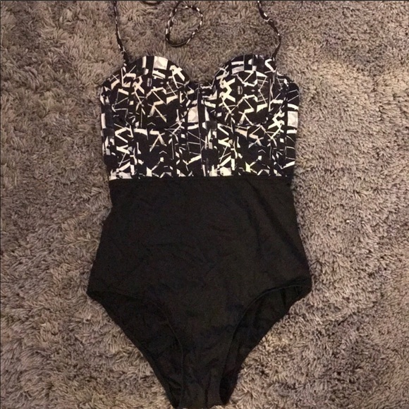 Abercrombie & Fitch Other - Abercrombie B&W Print One Piece